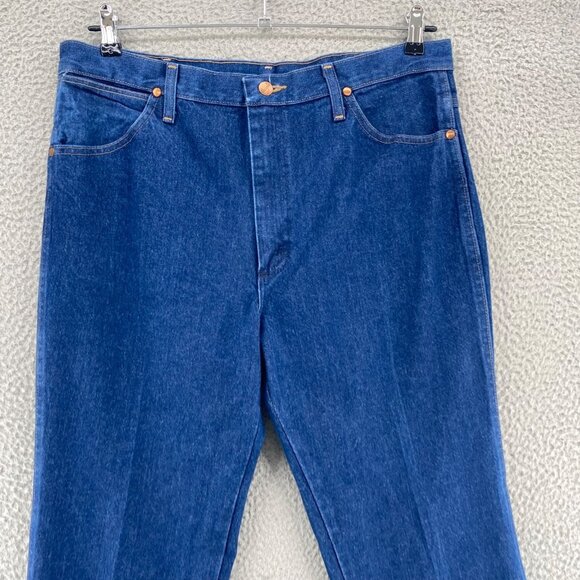 Wrangler Jeans Mens 36x30 Blue Medium Wash Denim Cowboy Cut Slim Everyday Casual - Picture 2 of 10
